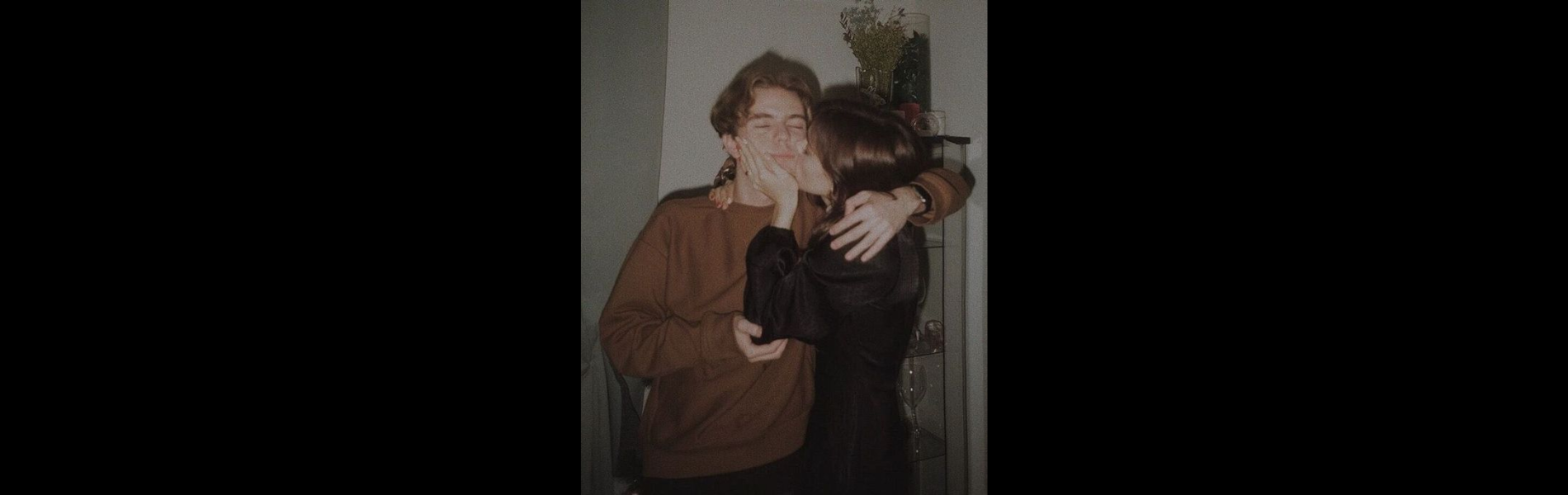 I fear you close by, I love you by text; Keyboard Romance